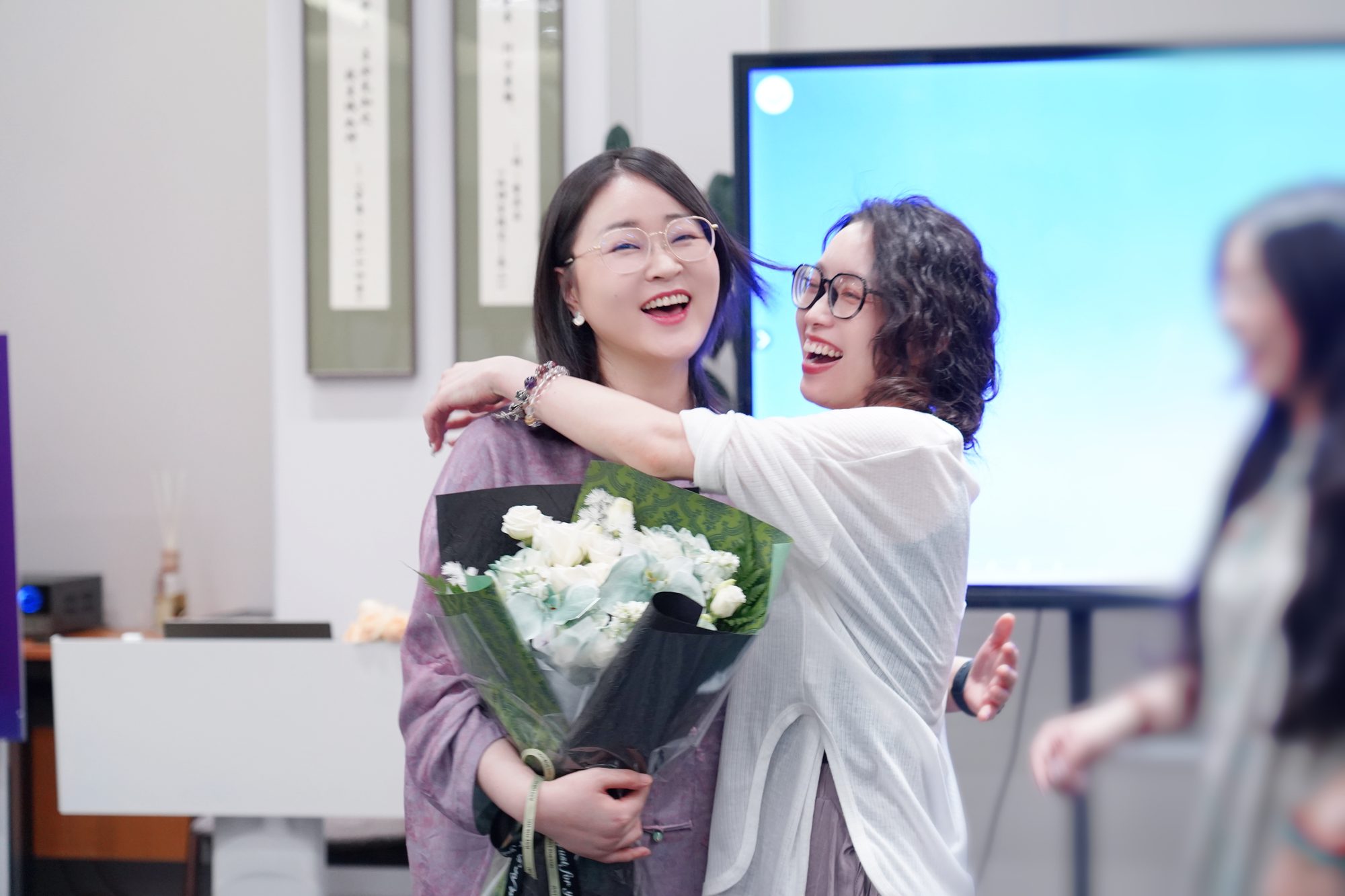 学员温馨拥抱